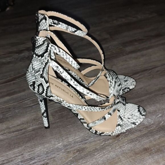 Shoe Republic LA faux snakeskin strappy heels Sz 7.5 - Picture 5 of 10